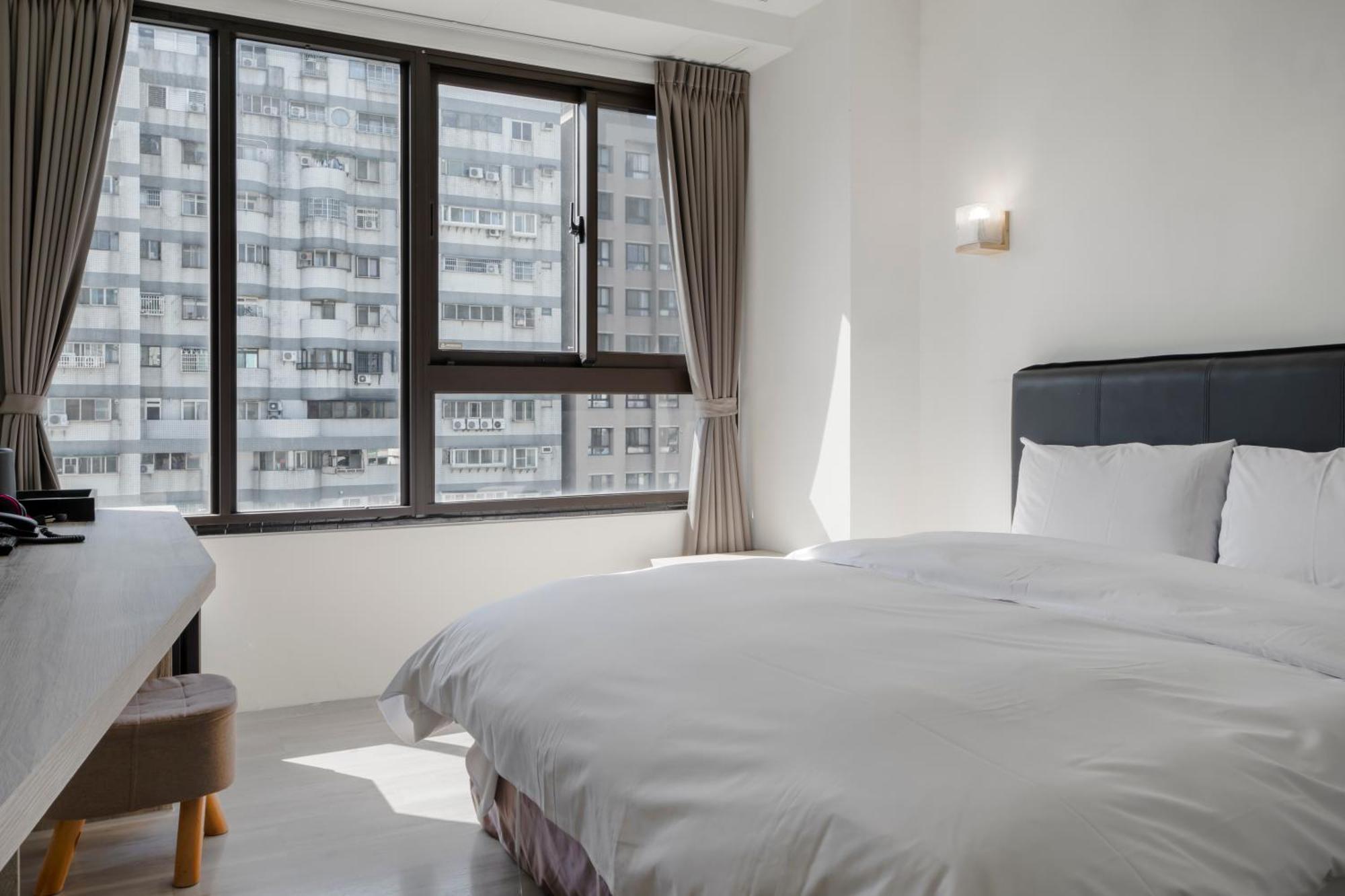 Check Inn Express Taichung Fuxing Zewnętrze zdjęcie