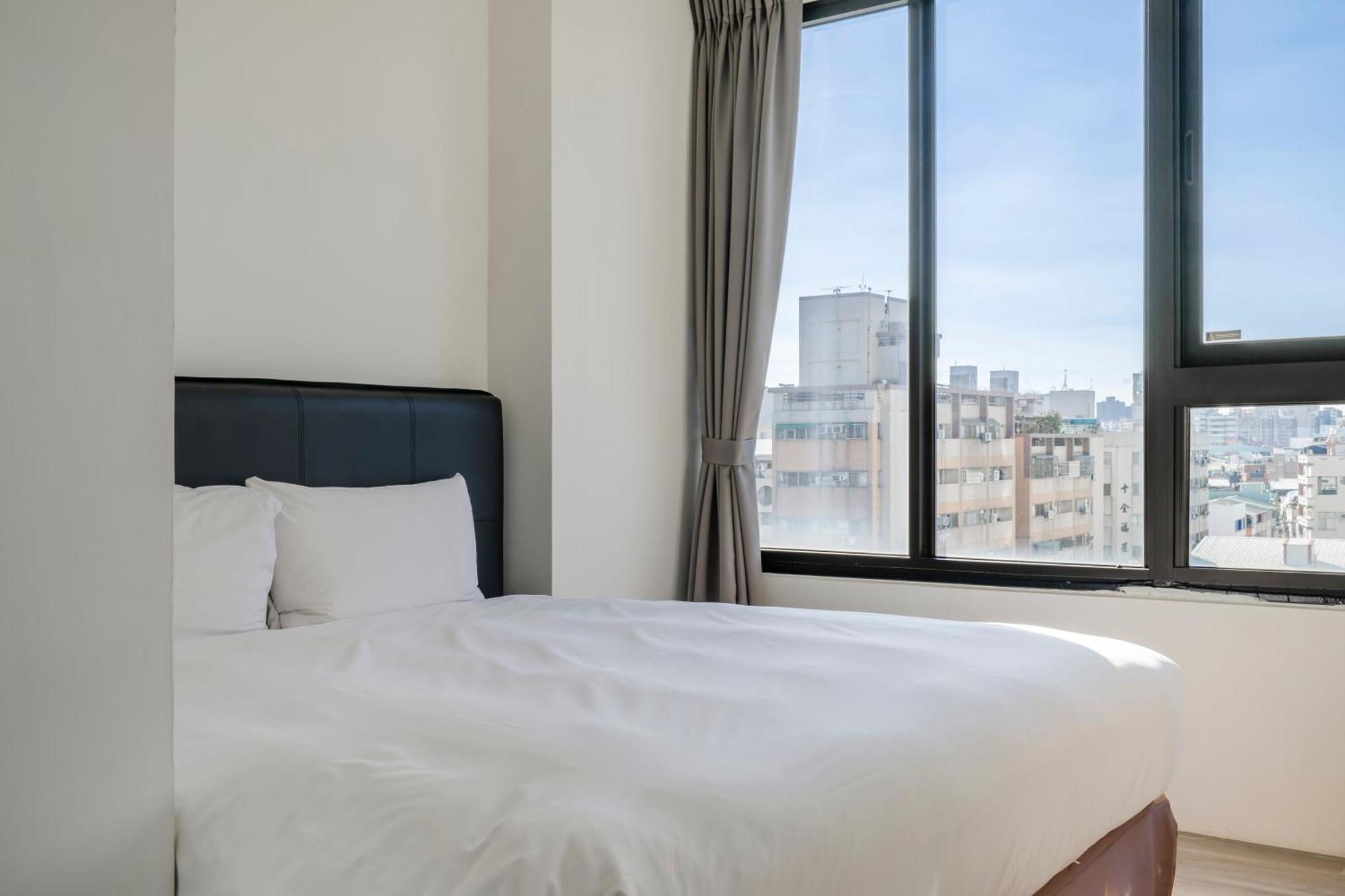 Check Inn Express Taichung Fuxing Zewnętrze zdjęcie